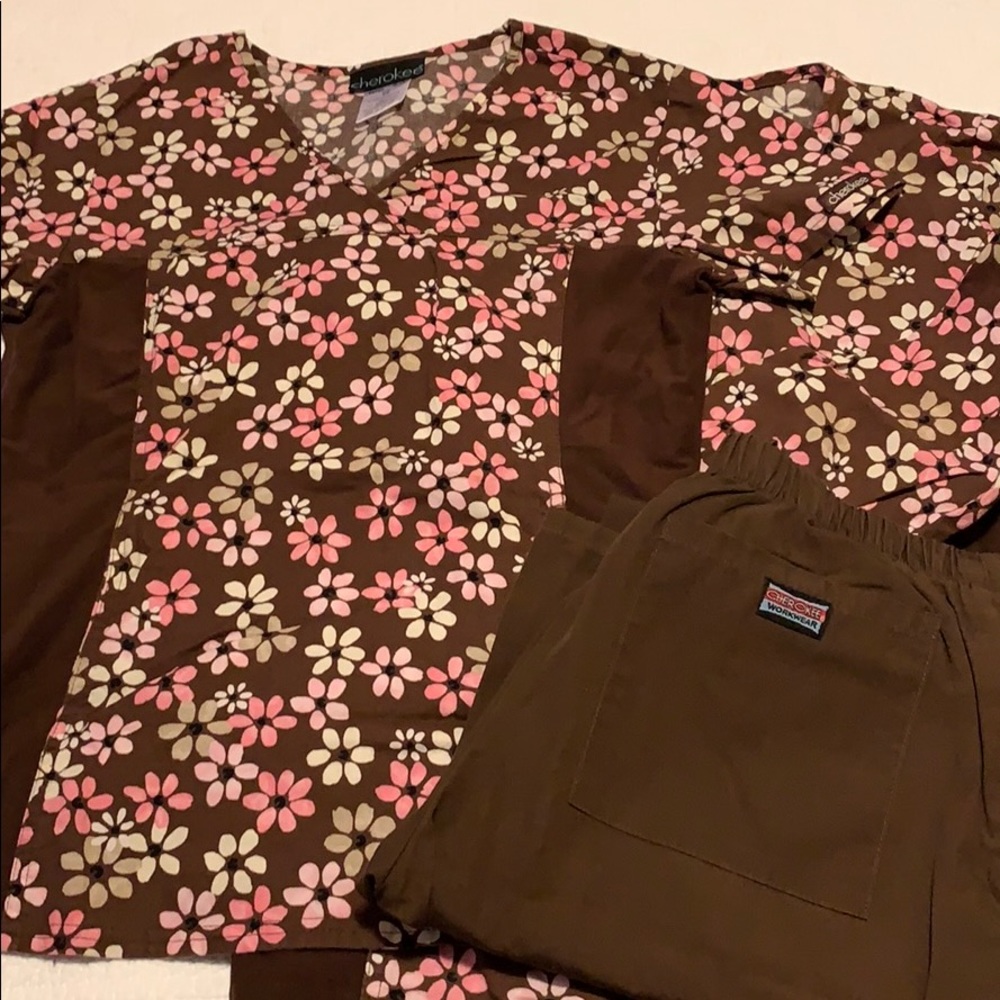Cherokee Scrub Set